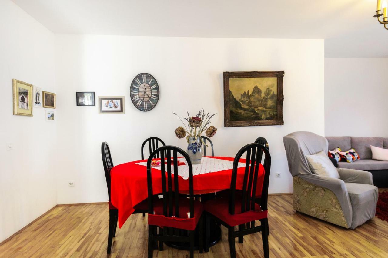Great View Apartment Sutivan Esterno foto