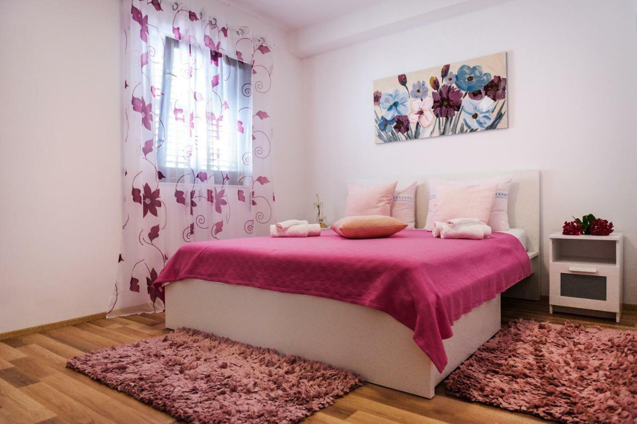 Great View Apartment Sutivan Esterno foto