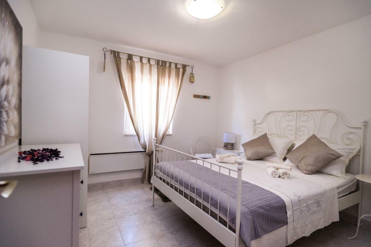 Great View Apartment Sutivan Esterno foto