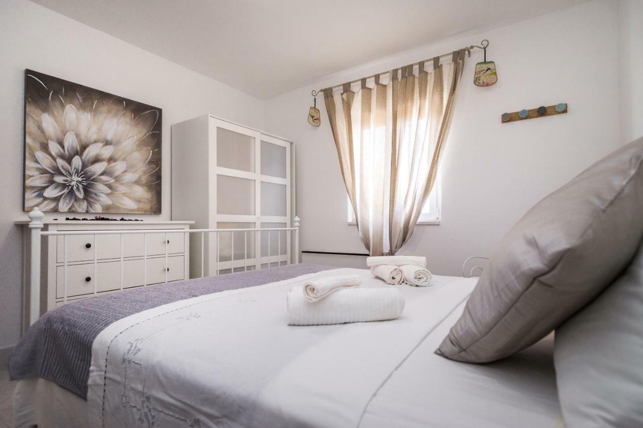 Great View Apartment Sutivan Esterno foto